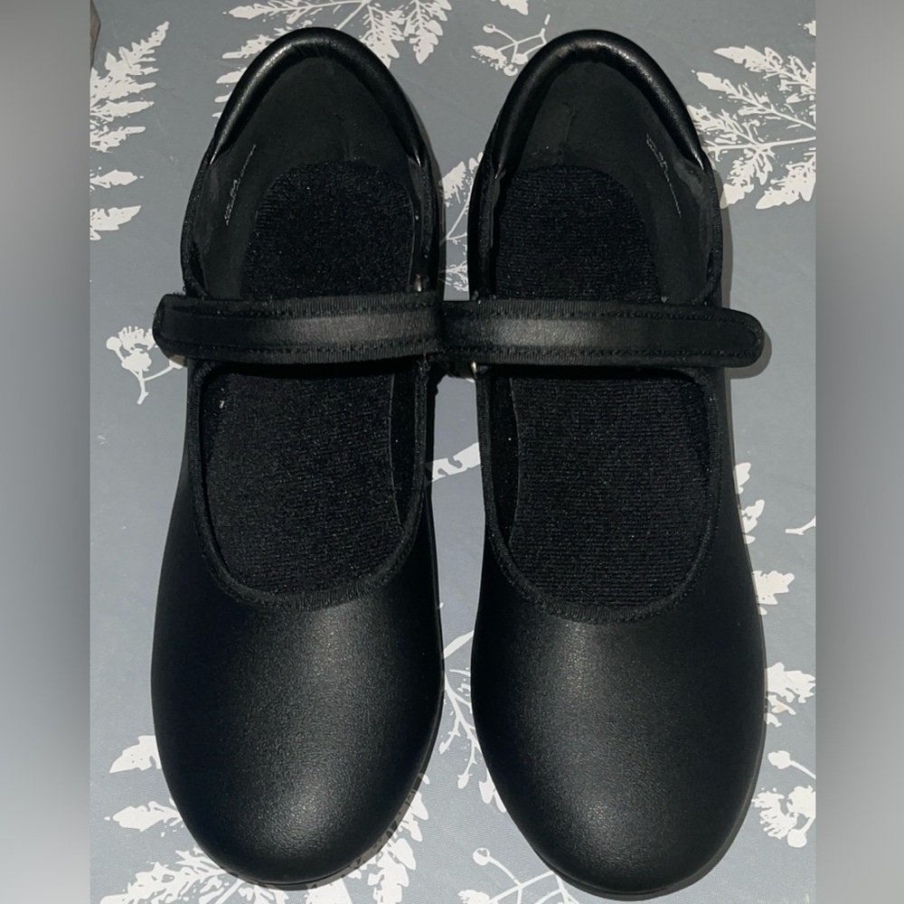 Teens/Adults Velcro Tap Shoes size 9